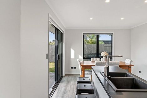 Photo of property in 18 Centaine Way, Papamoa Beach, Papamoa, 3118