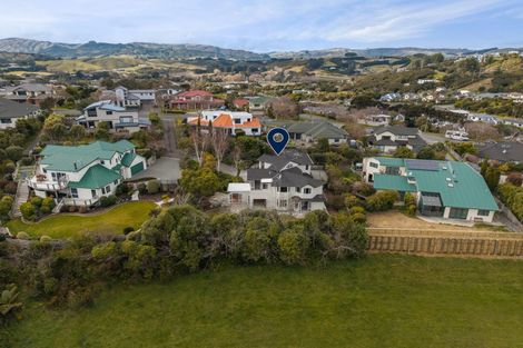 Photo of property in 40 Samwell Drive, Whitby, Porirua, 5024