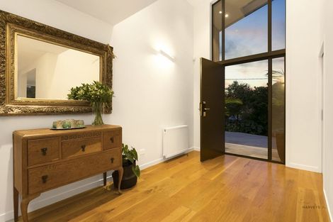 Photo of property in 75 Minnehaha Avenue, Titirangi, Auckland, 0604