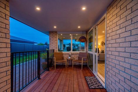 Photo of property in 17 Bell Street, Otane, 4202
