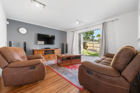 Photo of property in 1/31 Lavelle Road, Henderson, Auckland, 0612