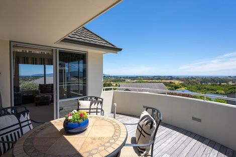 Photo of property in 3 Matata Place, Waikanae, 5036