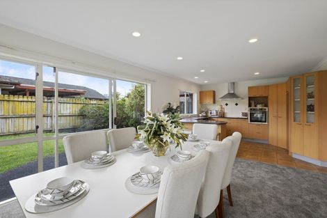 Photo of property in 2 Derg Place, East Tamaki, Auckland, 2013
