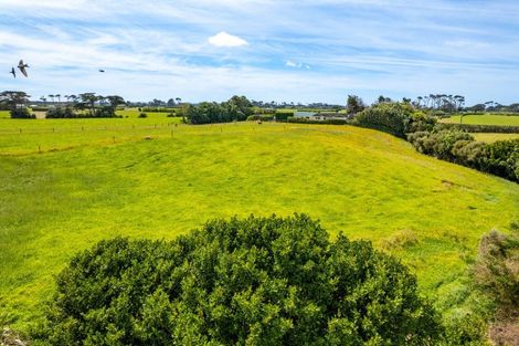 Photo of property in 2062 South Road, Otakeho, Hawera, 4678