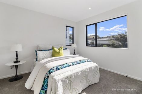 Photo of property in 105a Sycamore Drive, Sunnynook, Auckland, 0620