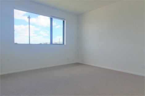 Photo of property in 38 Gosper Road, Takanini, 2112