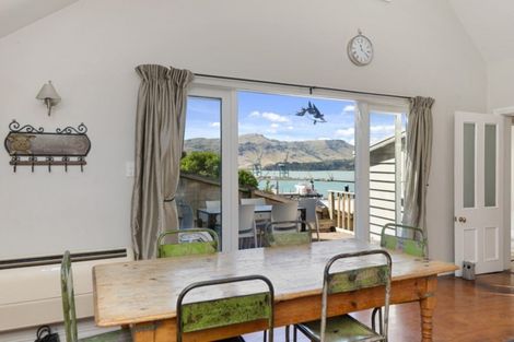 Photo of property in 24 Simeon Quay, Lyttelton, 8082