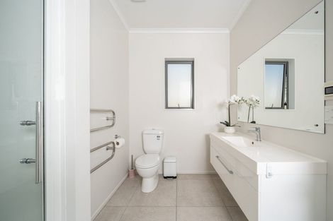 Photo of property in 5 Crompton Avenue, Churton Park, Wellington, 6037