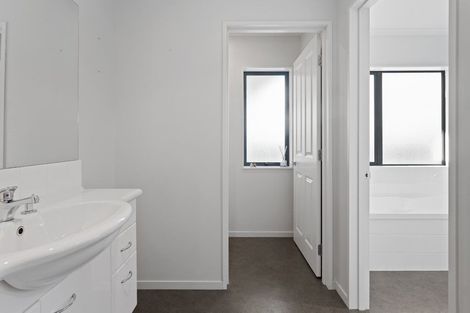 Photo of property in 16 Taunton Place, Rangiora, 7400