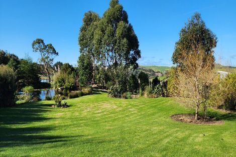 Photo of property in 215 Valley View Road, Otaika, Whangarei, 0170