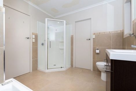 Photo of property in 12 Hillside Crescent, Westown, New Plymouth, 4310