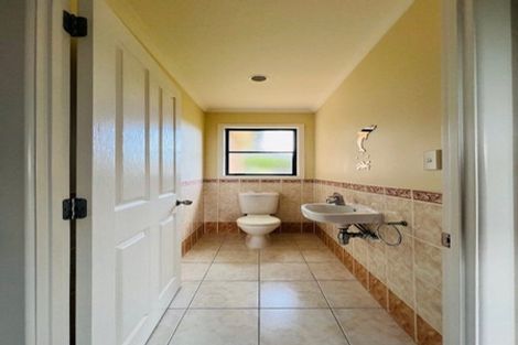 Photo of property in 30 Toomer Place, Beachlands, Auckland, 2018