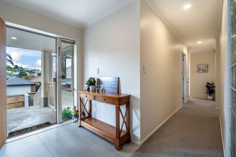 Photo of property in 11 Phoebe Meikle Place, Torbay, Auckland, 0630