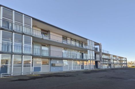 Photo of property in 23 Rangitane Street, Maupuia, Wellington, 6022
