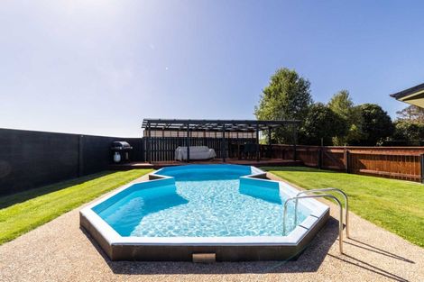 Photo of property in 31 Carrick Road, Twyford, Hastings, 4175