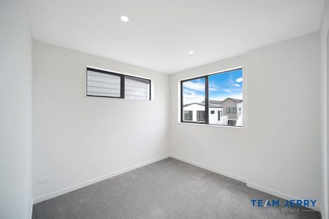Photo of property in 35 Survila Street, Papakura, 2110