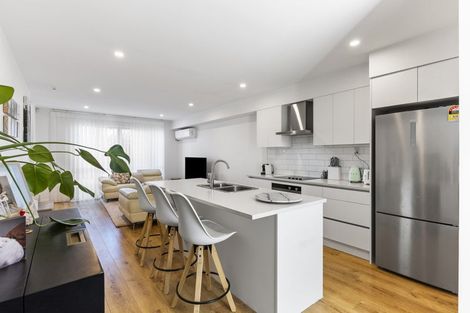 Photo of property in 1c Kororo Street, Northcote, Auckland, 0627