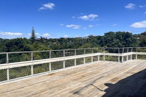 Photo of property in 10 Peter Terrace, Castor Bay, Auckland, 0620