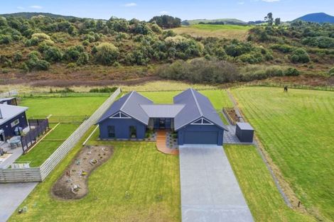 Photo of property in 48 Montgomery Crescent, Kinloch, Taupo, 3377