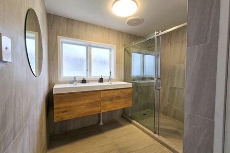 Photo of property in 17 Fernleigh Avenue, Waiuku, 2123