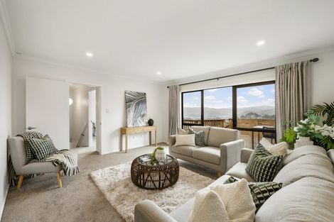 Photo of property in 83 Beazley Avenue, Paparangi, Wellington, 6037