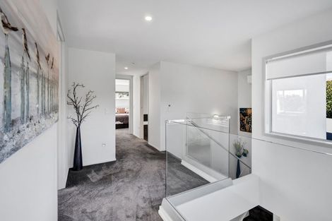 Photo of property in 5d Vardon Way, Waiwhakaiho, New Plymouth, 4312