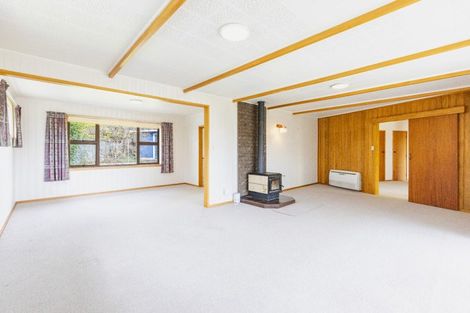 Photo of property in 32 Domain Road, Waipawa, 4210