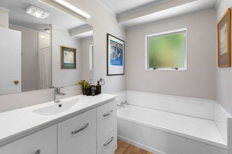 Photo of property in 61 Gilchrist Street, Te Aroha, 3320