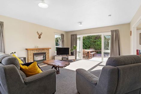 Photo of property in 15 Montrose Avenue, Culverden, 7392