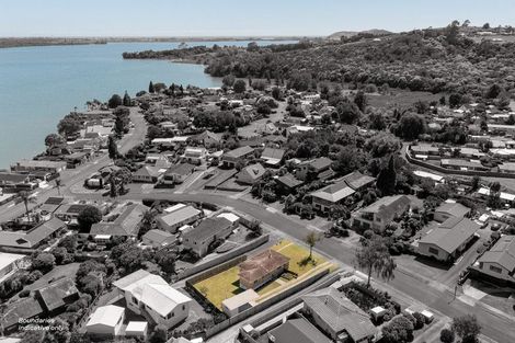 Photo of property in 12 Rangataua Street, Welcome Bay, Tauranga, 3112