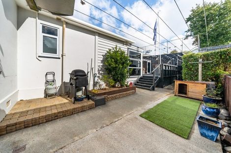 Photo of property in 6 Monaghan Avenue, Karori, Wellington, 6012