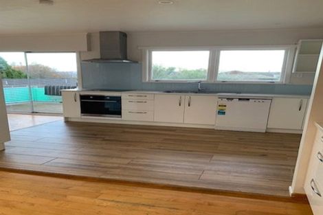 Photo of property in 16 Glenside Avenue, Pakuranga, Auckland, 2010