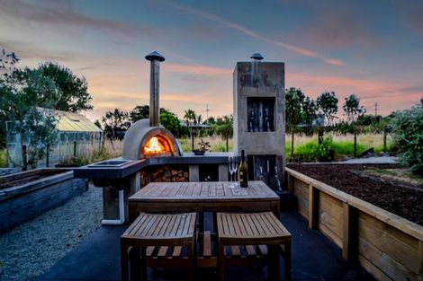 Photo of property in 8 Kaihihi Road, Okato, 4335