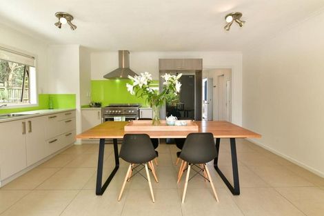 Photo of property in 2/596 Whangaparaoa Road, Stanmore Bay, Whangaparaoa, 0932