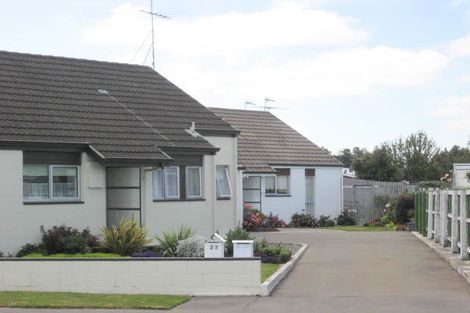 Photo of property in 1/27 Cox Street, Ashburton, 7700