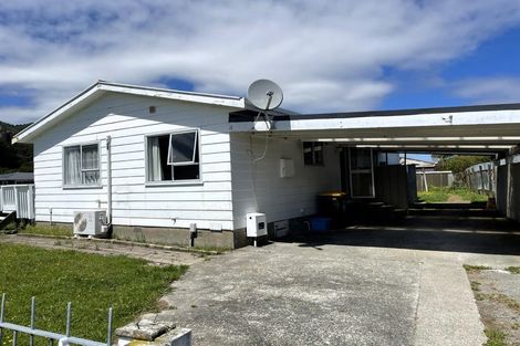 Photo of property in 1 Weymouth Grove, Wainuiomata, Lower Hutt, 5014