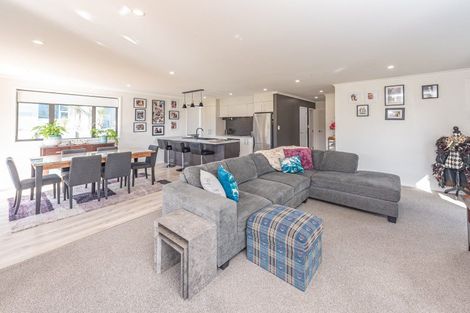 Photo of property in 31 Golf Vue Place, Castlecliff, Whanganui, 4501