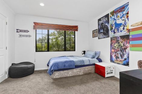 Photo of property in 29 Almond Grove, Greenhithe, Auckland, 0632