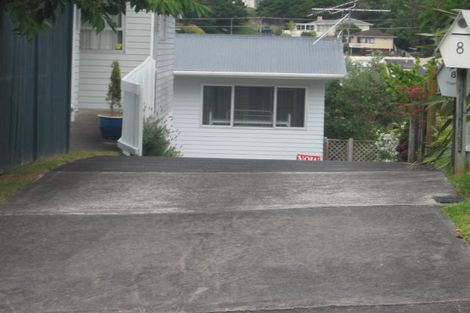 Photo of property in 1/8 Chequers Avenue, Glenfield, Auckland, 0629
