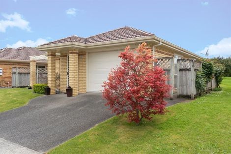 Photo of property in 39 Sovereign Isle Lane, Rototuna, Hamilton, 3210