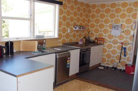 Photo of property in 16 Jackson Avenue, Highbury, Palmerston North, 4412