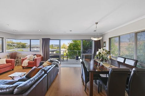 Photo of property in 20b Grand Vue Road, Kawaha Point, Rotorua, 3010