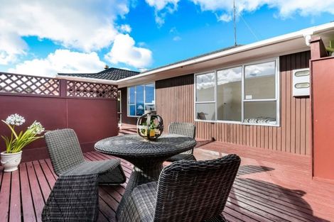 Photo of property in 43 Stapleford Crescent, Browns Bay, Auckland, 0630