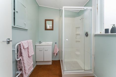 Photo of property in 8a Robertson Road, Paekakariki, 5034