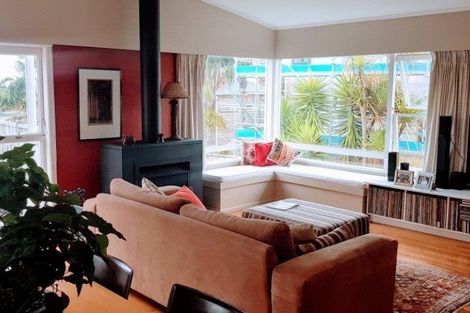 Photo of property in 1/18 Firth Road, Torbay, Auckland, 0630