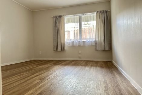 Photo of property in 13 Balloch Street, Randwick Park, Auckland, 2105