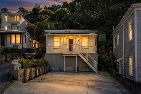 Photo of property in 38 Reuben Avenue, Brooklyn, Wellington, 6021