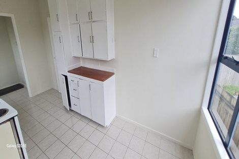 Photo of property in 100 Avenue Road, Otahuhu, Auckland, 1062