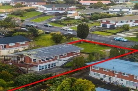 Photo of property in 16 Chequers Avenue, Glenfield, Auckland, 0629