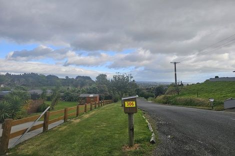 Photo of property in 306 Waitaha Road South, Welcome Bay, Tauranga, 3175